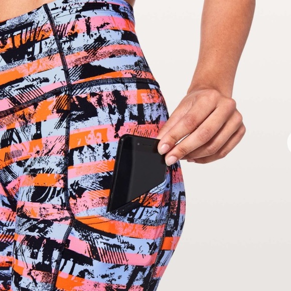 lululemon Fast and Free Tights 25” Size 2 - Picture 5 of 10